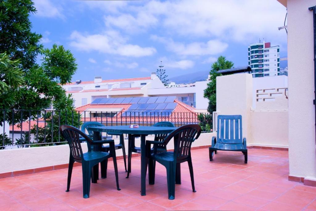 Hostel Monaco Funchal  Exteriör bild