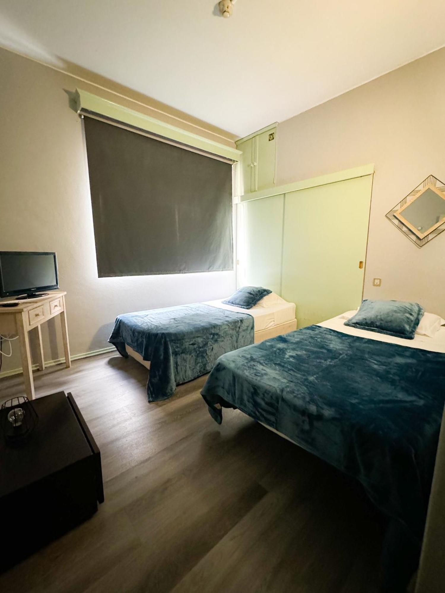 Hostel Monaco Funchal  Exteriör bild