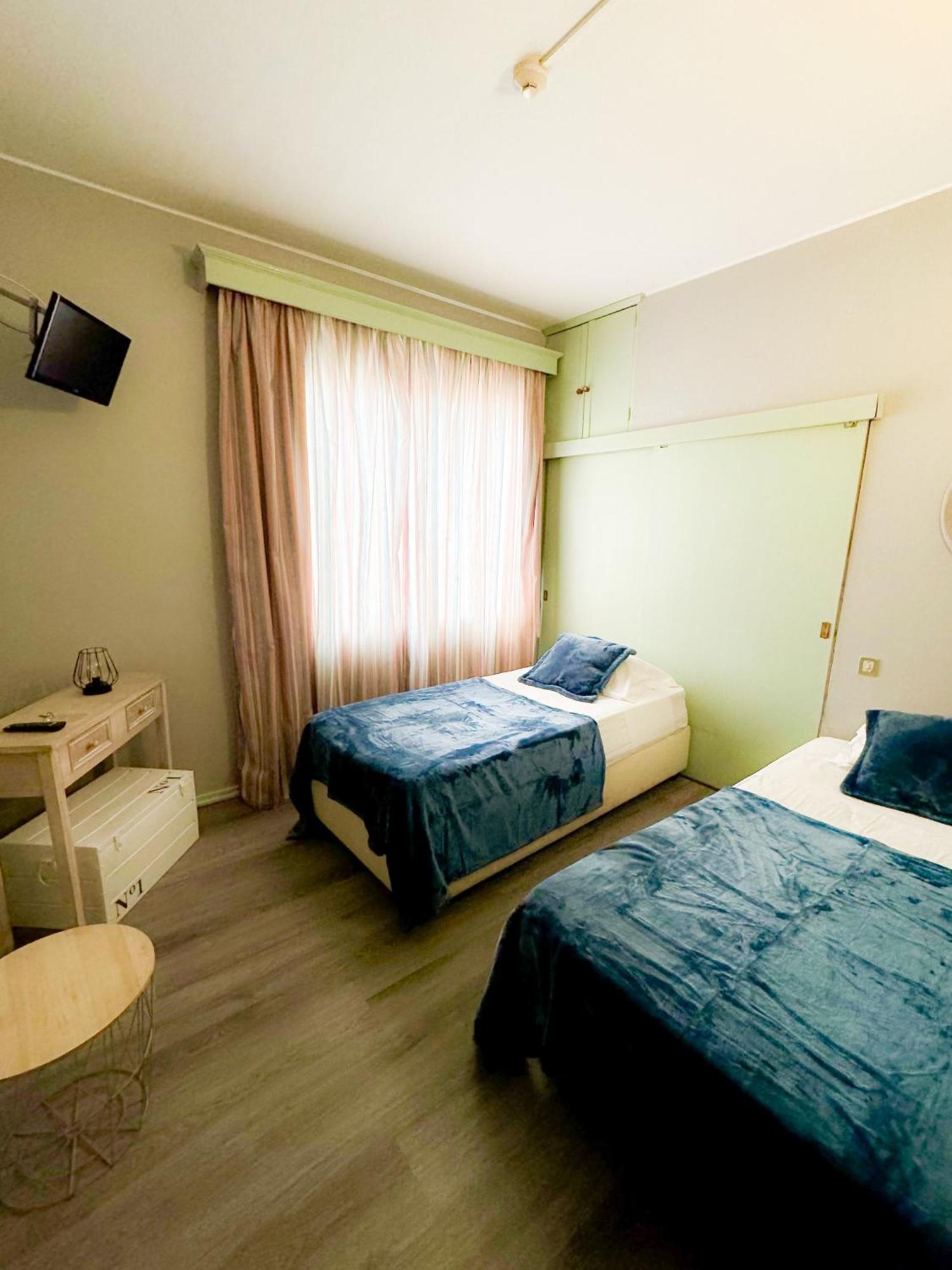 Hostel Monaco Funchal  Exteriör bild